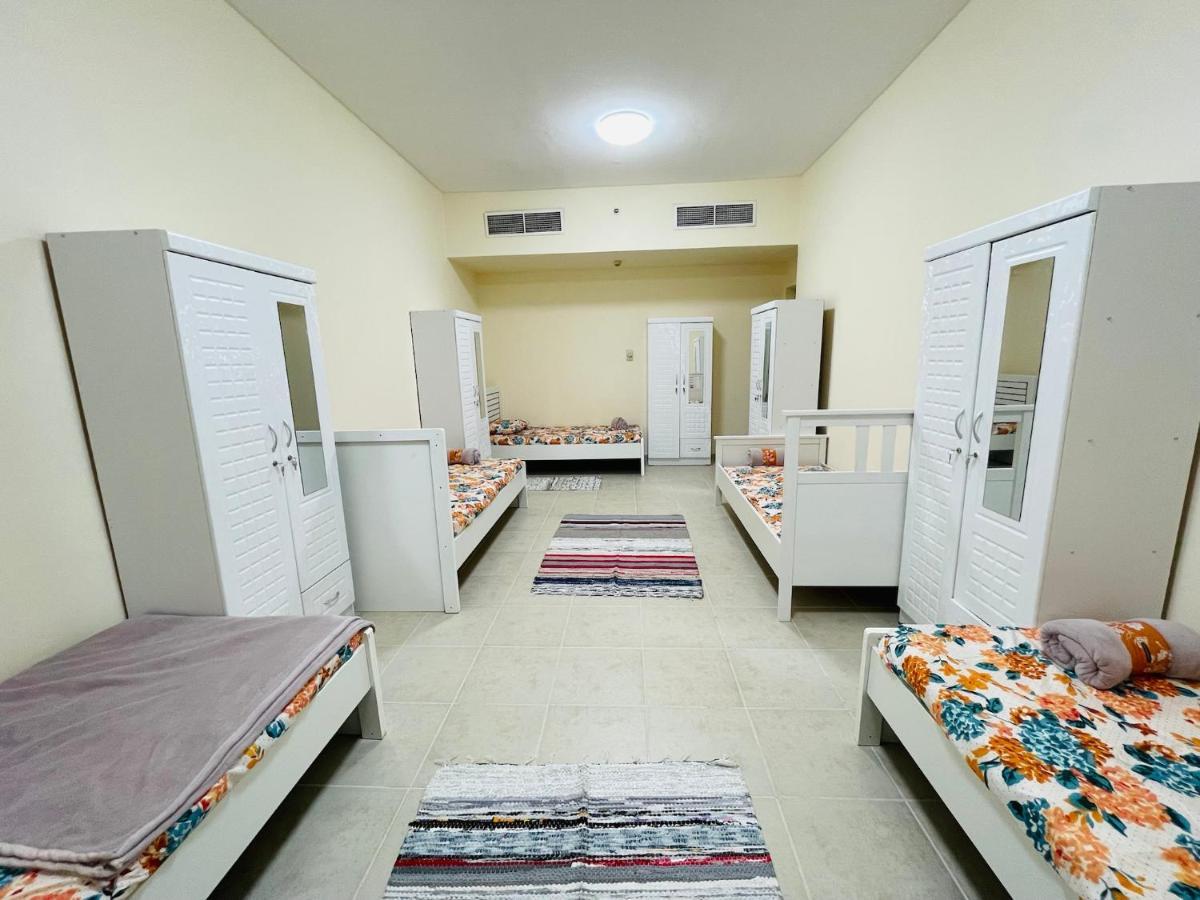 Dubai Hostel Kültér fotó